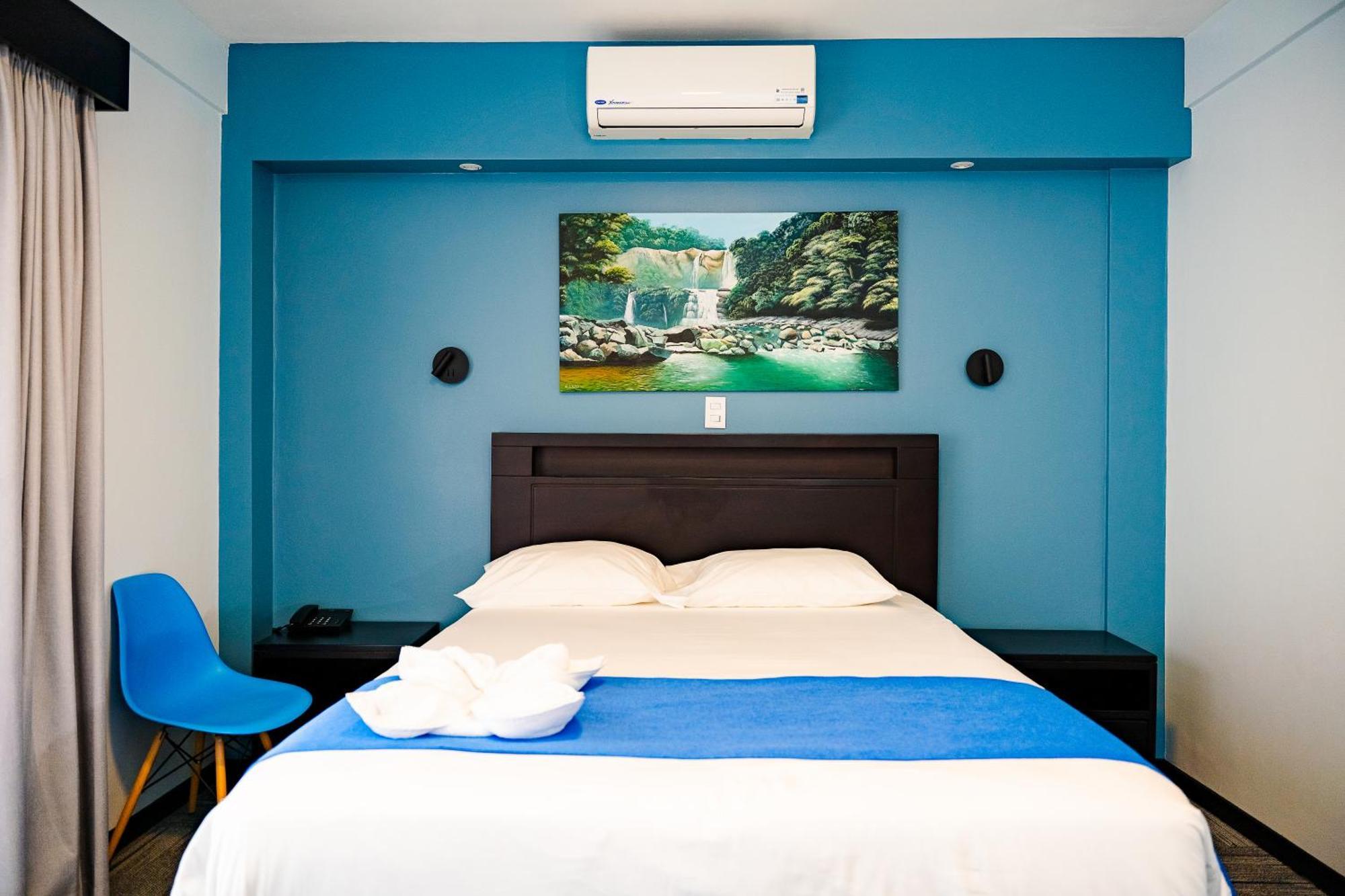 Hotel Luckys San Isidro De El General Buitenkant foto
